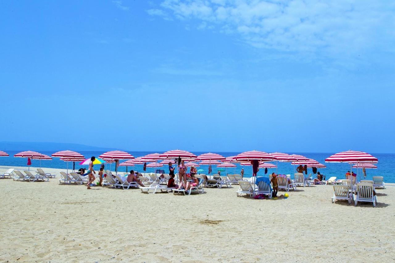 Pizzo Beach Club Leilighet Eksteriør bilde