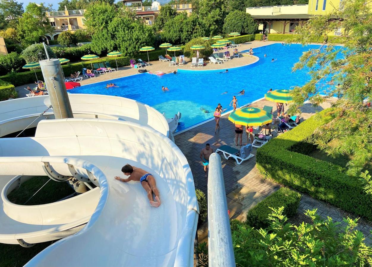 Pizzo Beach Club Leilighet Eksteriør bilde